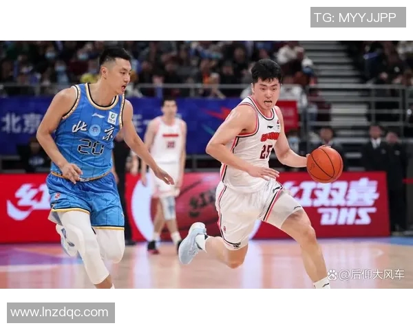 翟晓川：从篮球场上的拼搏到生活中的坚持与梦想