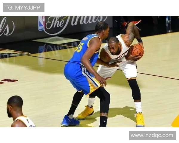 2017年NBA季后赛骑士与公牛精彩对决录像回顾与分析