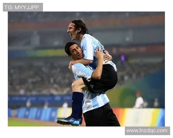 迪玛利亚在足球场上的传奇之路与辉煌成就回顾